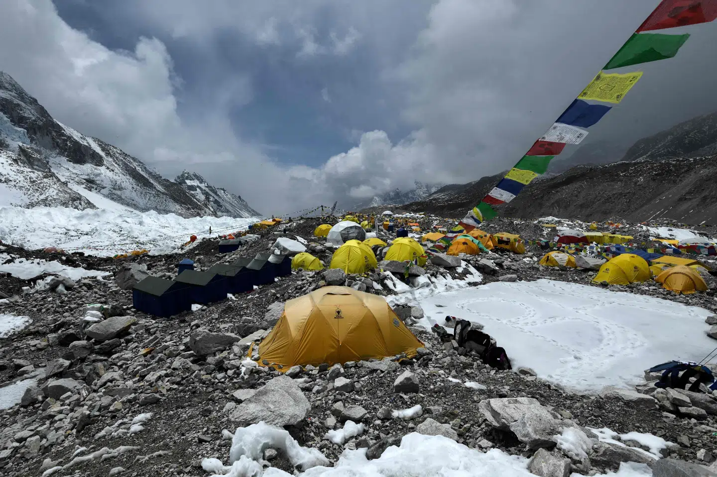 Over 6300 personer har gennem tiden besteget Mount Everest. På billedet ses en af de lejre, som man bruger til hvile og akklimatisering til højden. (Arkivfoto).