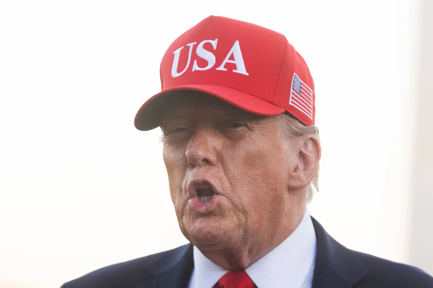 Billede af USA's præsident, Donald Trump, fra søndag i Washington D.C. Han skriver sent søndag aften på Truth Social, at tiden er afgørende i drøftelser om våbenhvile i Gaza - ellers vil der ifølge ham følge massiv blodudgydelse.