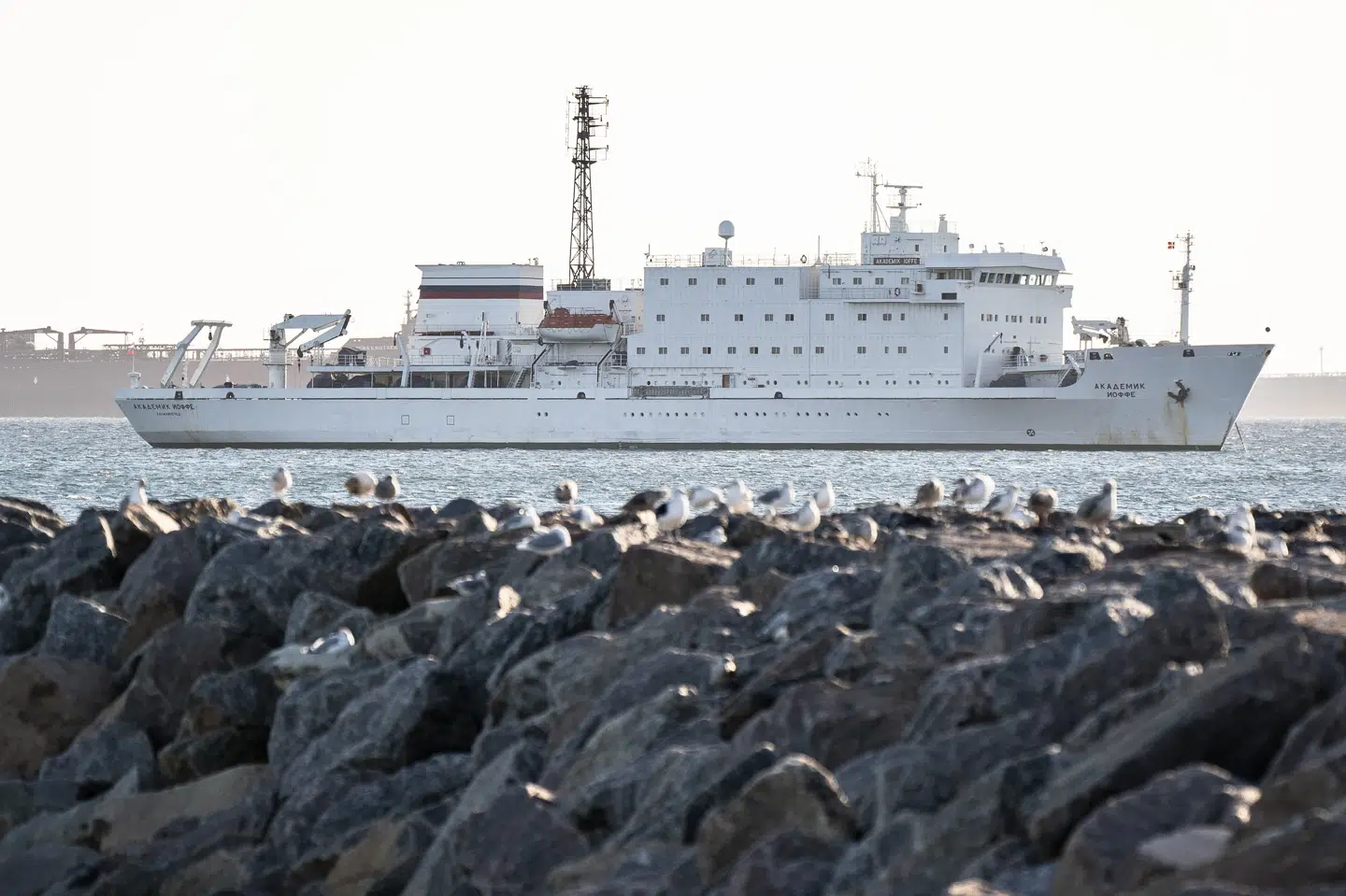 Regeringen vil øge tilsynet med skibe i Skagen for at sætte en stopper for Ruslands skyggeflåde i. I efteråret 2021 blev det russiske skib "Akademik Ioffe" tilbageholdt i området.