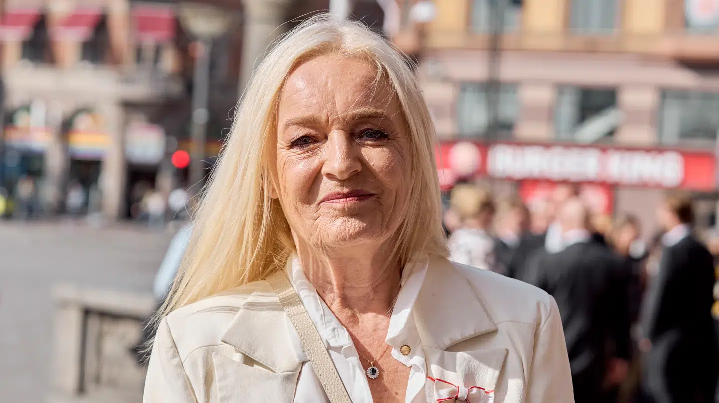 Anne Linnet har afspærret et 50 kvadratmeter stort område ud for sin matrikel på Holmen i København.