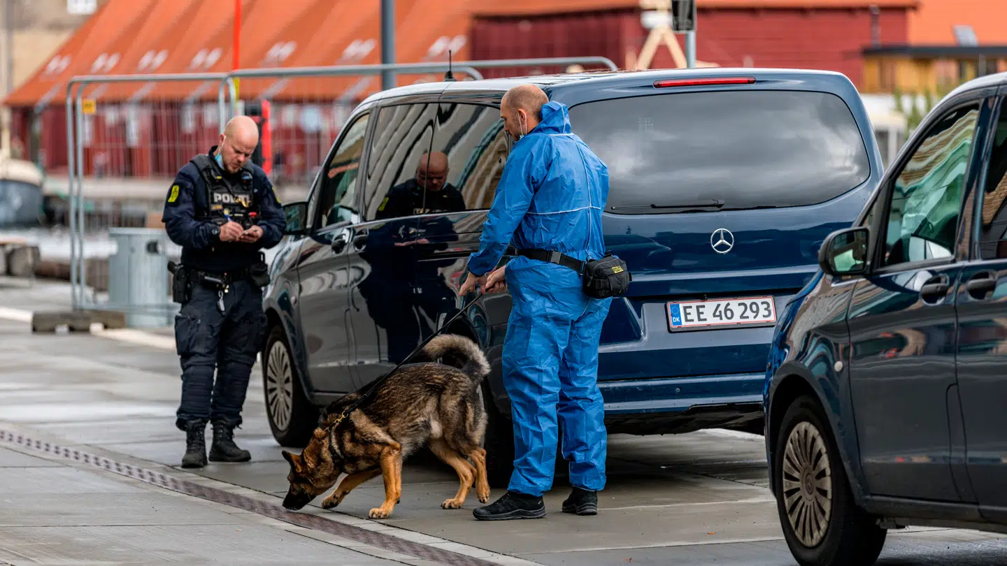 Politi og brandvæsnet på Papirøen i København mandag den 6. oktober 2025.