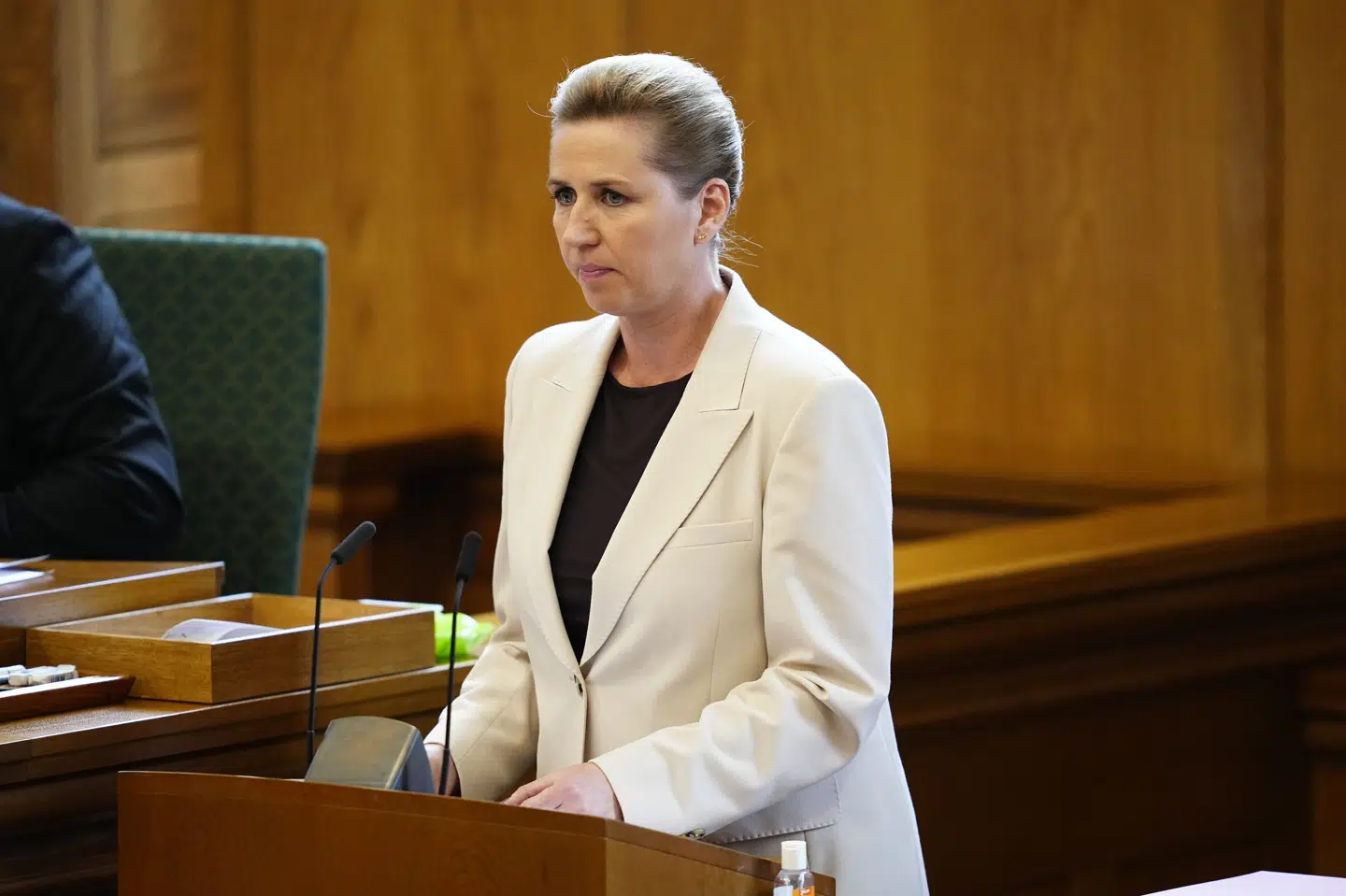 Statsminister Mette Frederiksen bruger sin tale ved Folketingets åbning til at adressere chikane af folkevalgte.