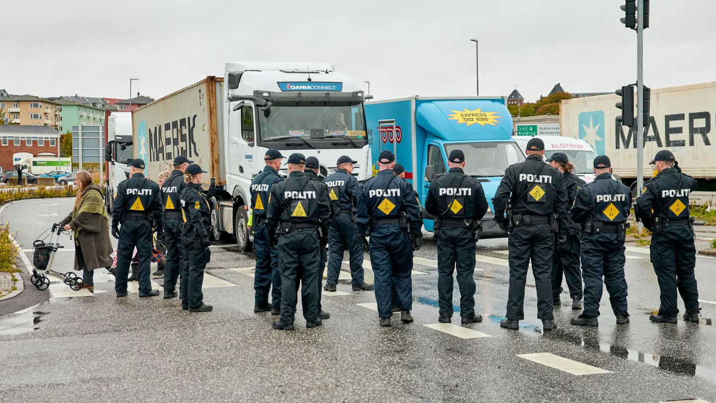Politiet har været talstærkt til stede i forbindelse med demonstrationen.