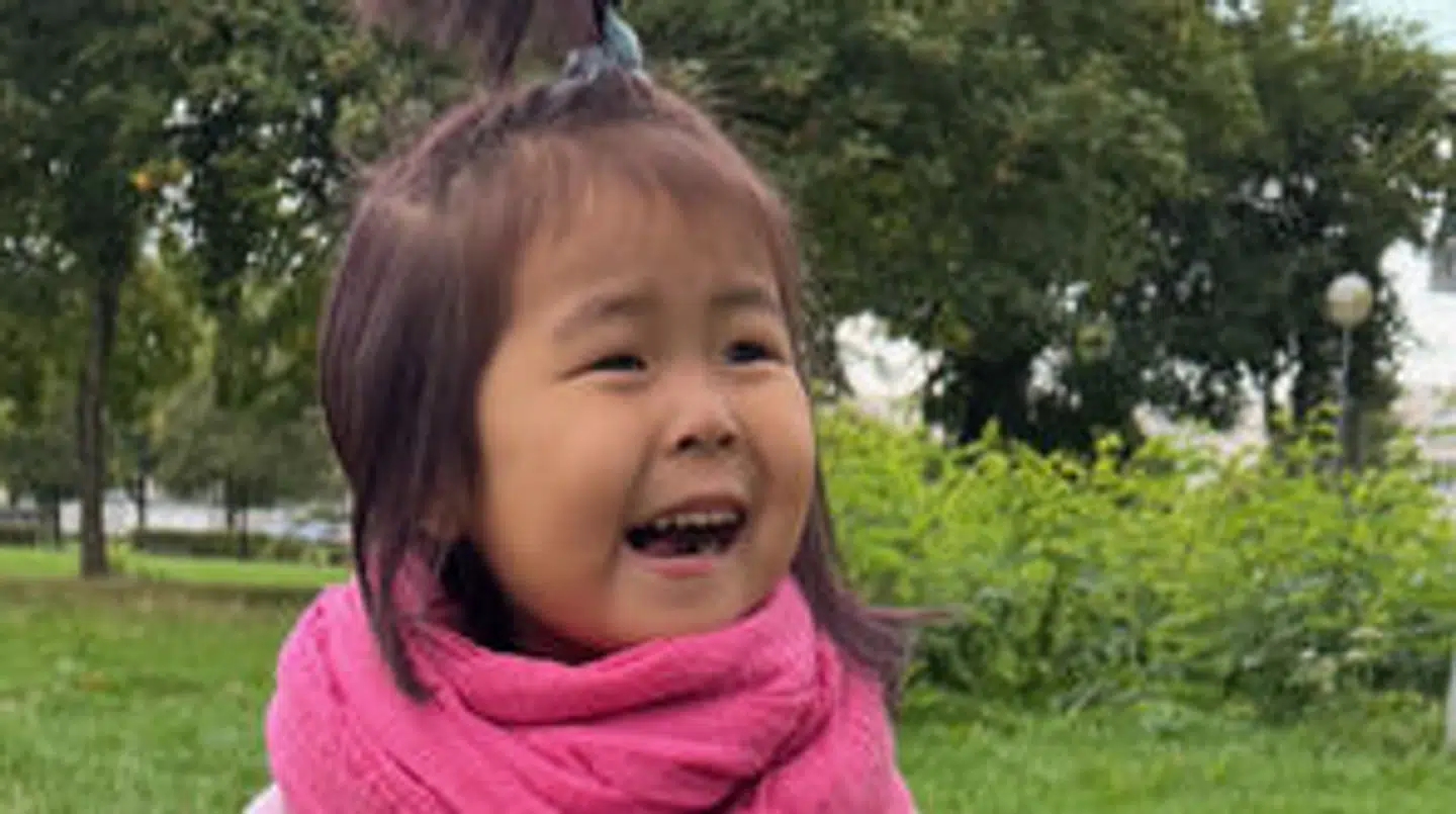 Det franske justitsministerium har frigivet dette billede af pigen.