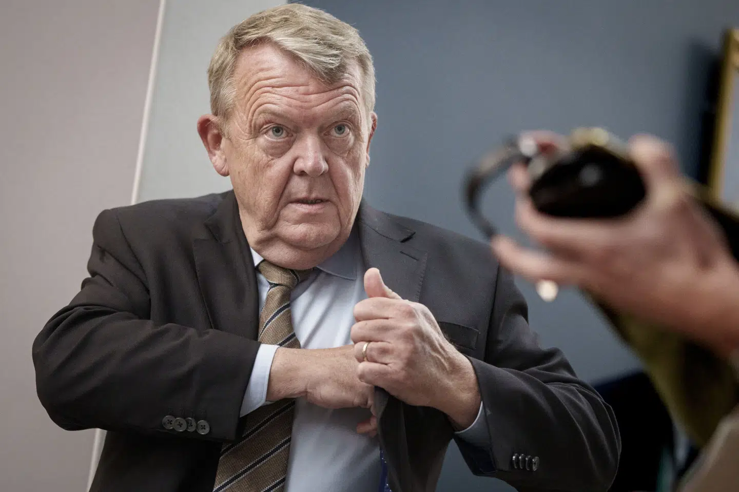 På et samråd onsdag morgen er udenrigsminister Lars Løkke Rasmussen (M) blevet spurgt til de danskere, der er om bord på nødhjælpsskibe, der er blevet opbragt af israelsk militær på vejen til Gaza natten til onsdag. Han siger, at "vi vil selvfølgelig gøre det, der skal til og skal gøres for at sikre, at danske statsborgere, som er tilbageholdt, behandles ordentligt og kommer fri hurtigst muligt". (Arkivfoto).