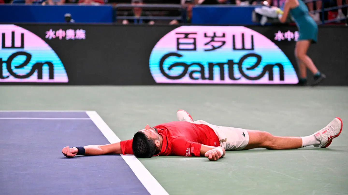 Novak Djokovic kollapsede tirsdag under Shanghai Masters.