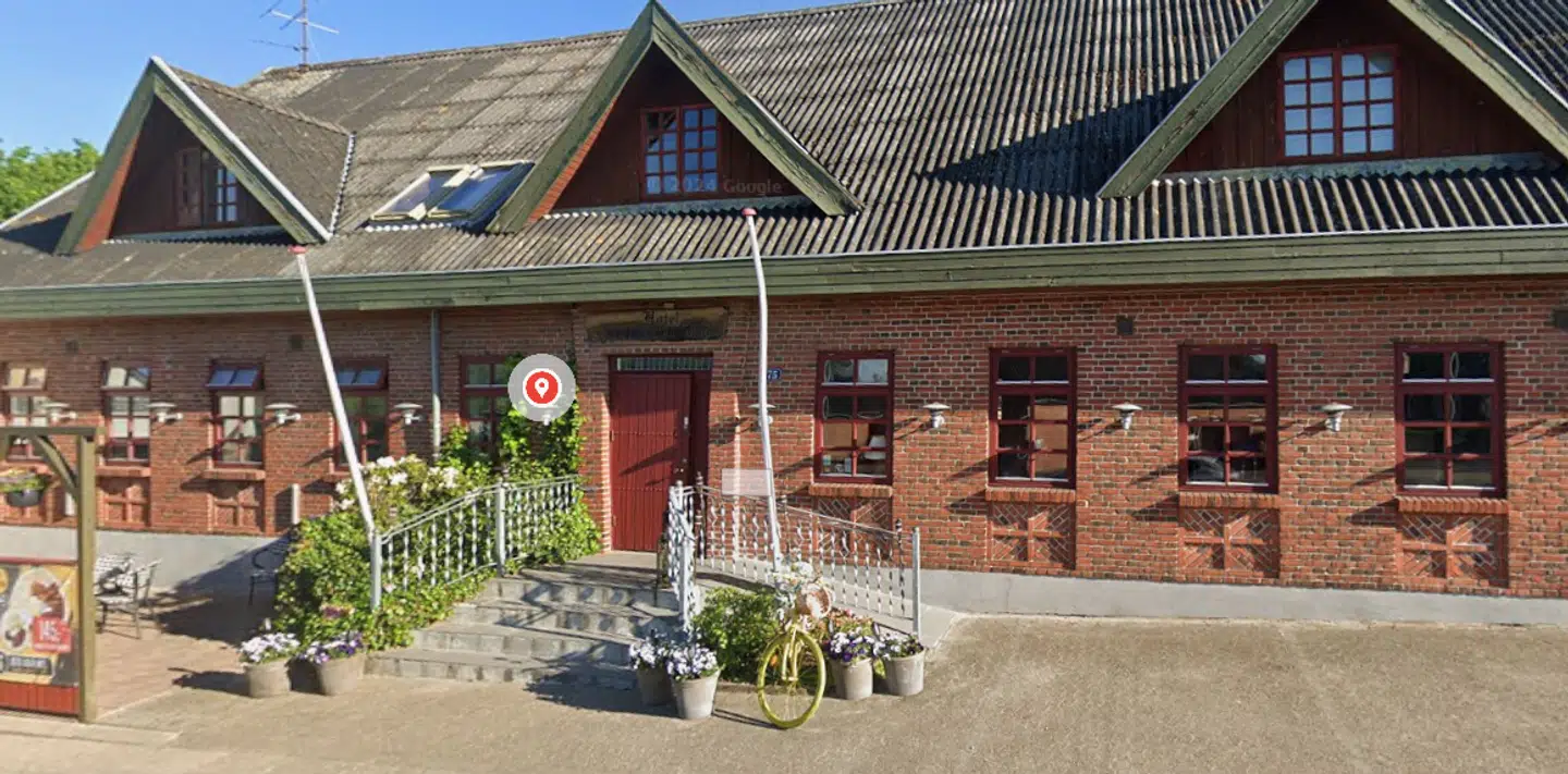 Kroen er beliggende i Aalestrup.