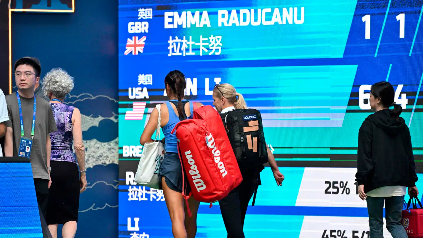 Emma Raducanu var en af dem, der faldt i varmebølgen.