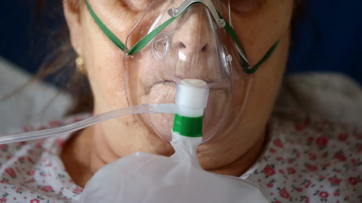 Kol-patienter har i visse tilfælde have brug for at bære iltmaske.