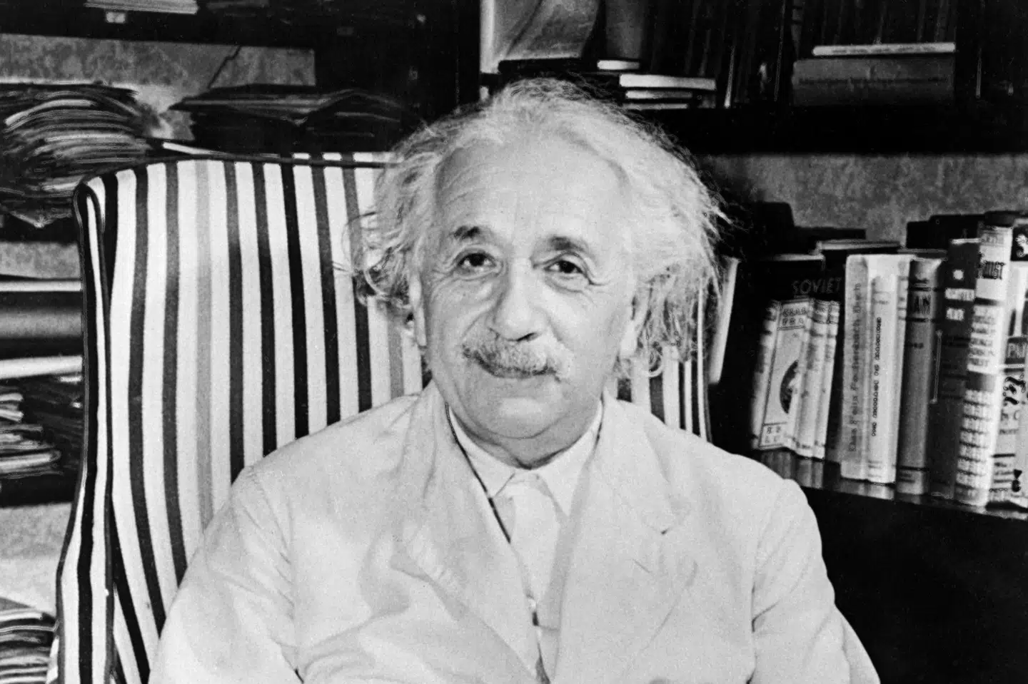 En 1894 Zunterer Violin, der har tilhørt Albert Einstein, er blevet solgt til et hammerslag på 7,4 millioner danske kroner. (Arkivfoto).