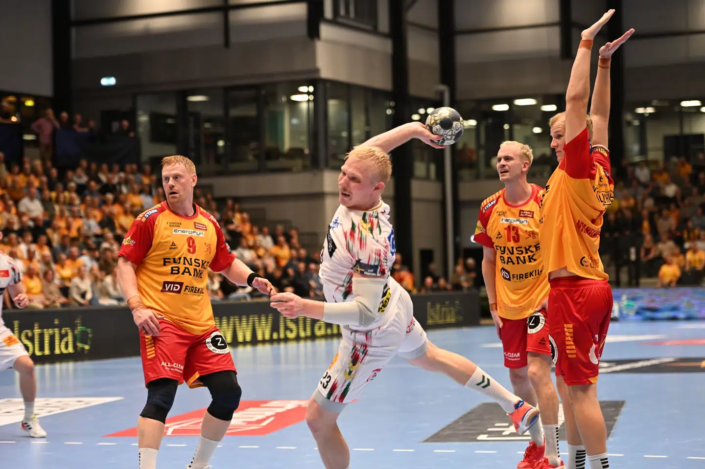 Magnus Saugstrup spillede stærkt i begge ender for Magdeburg, der vandt klart i Svendborg.