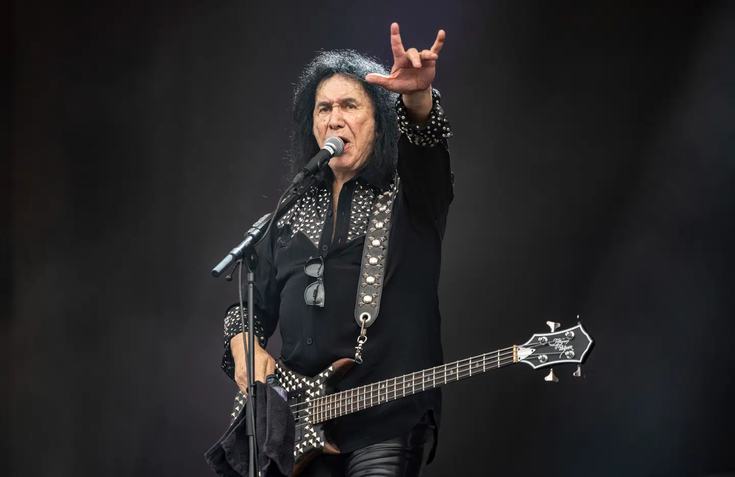 Gene Simmons er hjemme igen efter ulykken og er ved at komme sig.