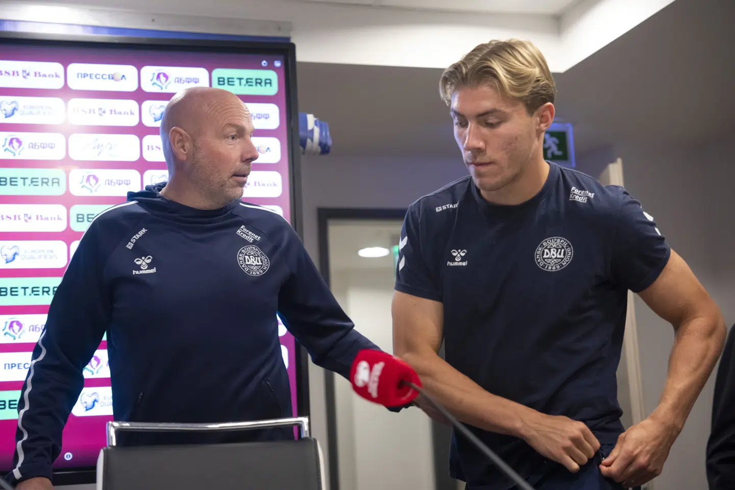 Brian Riemer får brug for en Rasmus Højlund i topform mod Belarus torsdag aften.