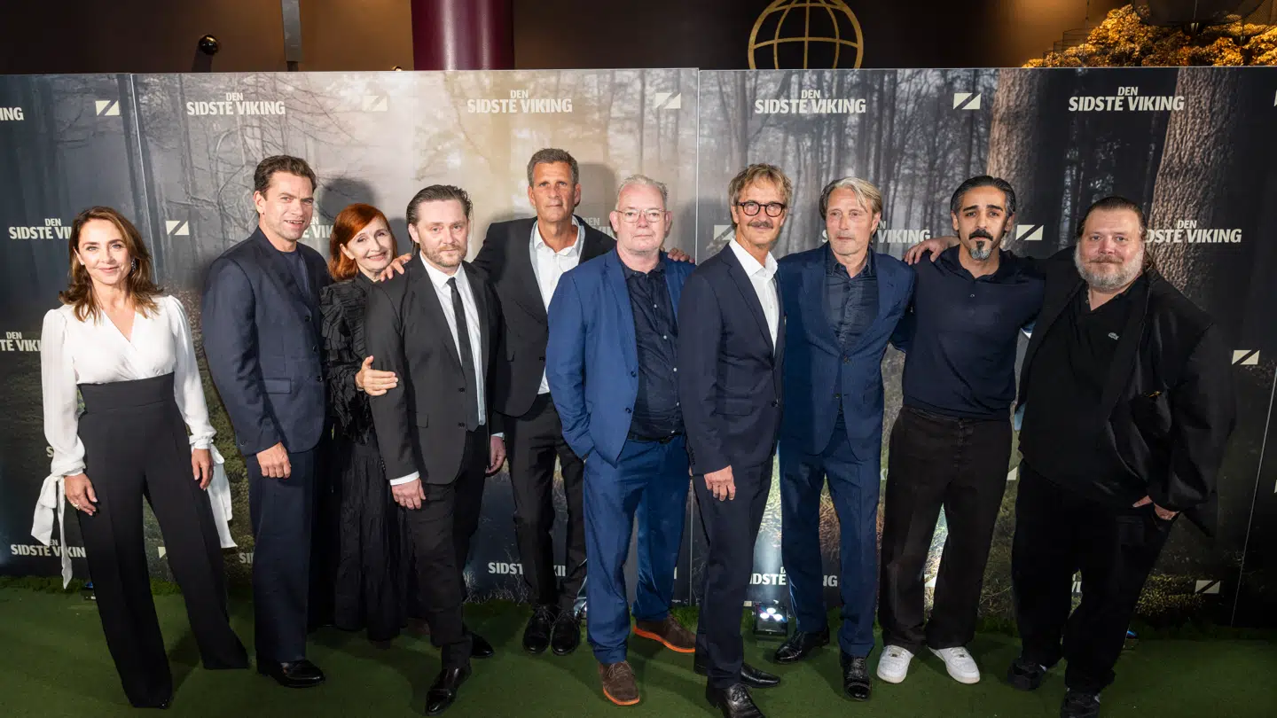 Det er et stjernespækket hold, der står bag den nye film 'Den sidste viking'.