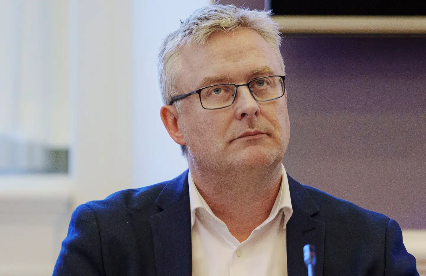 Fødevareministeren Jacob Jensen vil have hårdere konsekvenser for kioskejere, der gentagende gange bryder loven.