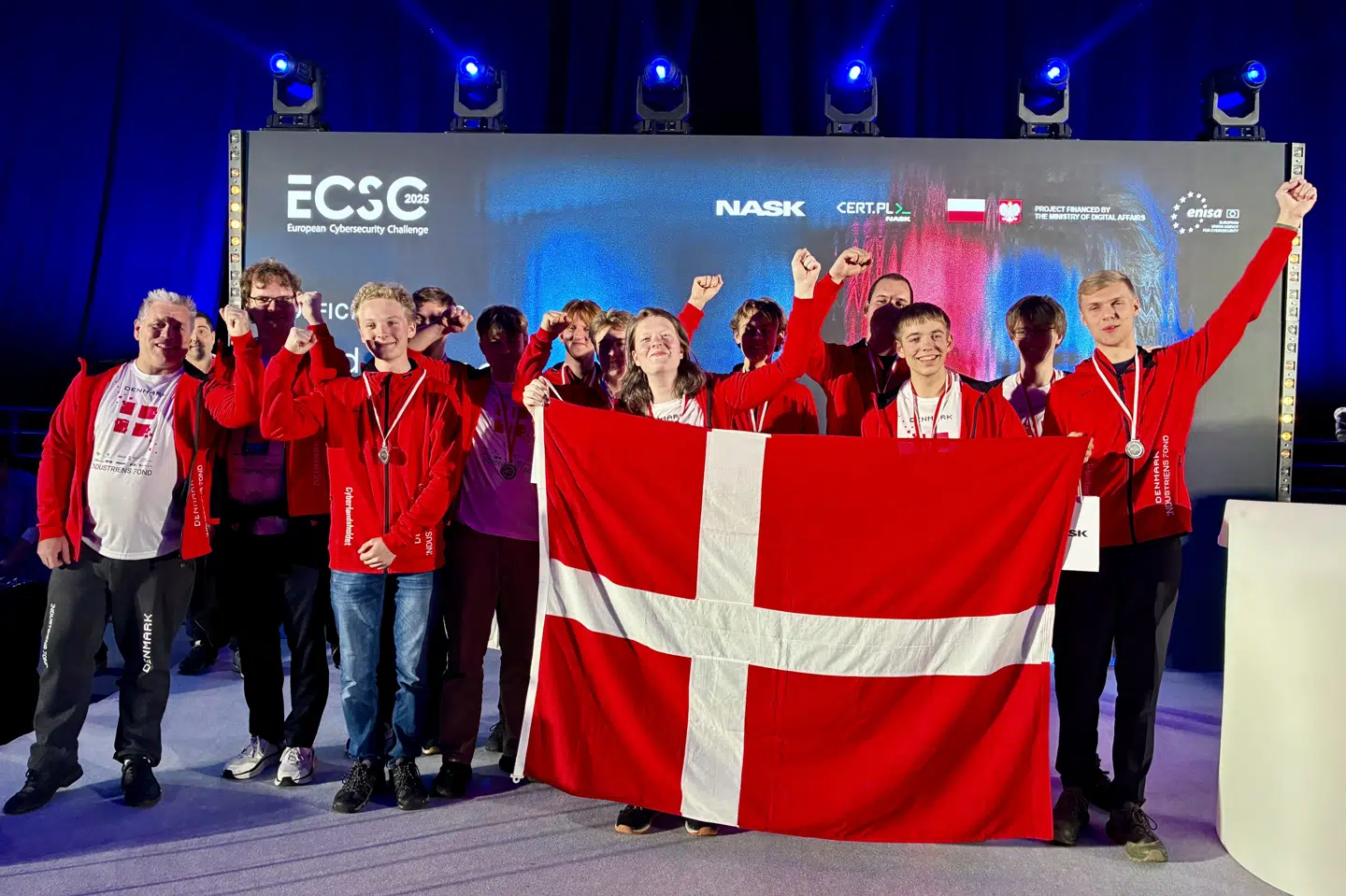 Det danske landshold i cybersikkerhed har indtaget en andenplads på podiet ved EM i Polen. (PR-foto).