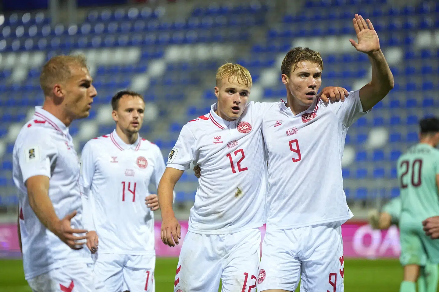 Danmark gav Belarus eftertrykkelige stryg i Ungarn.