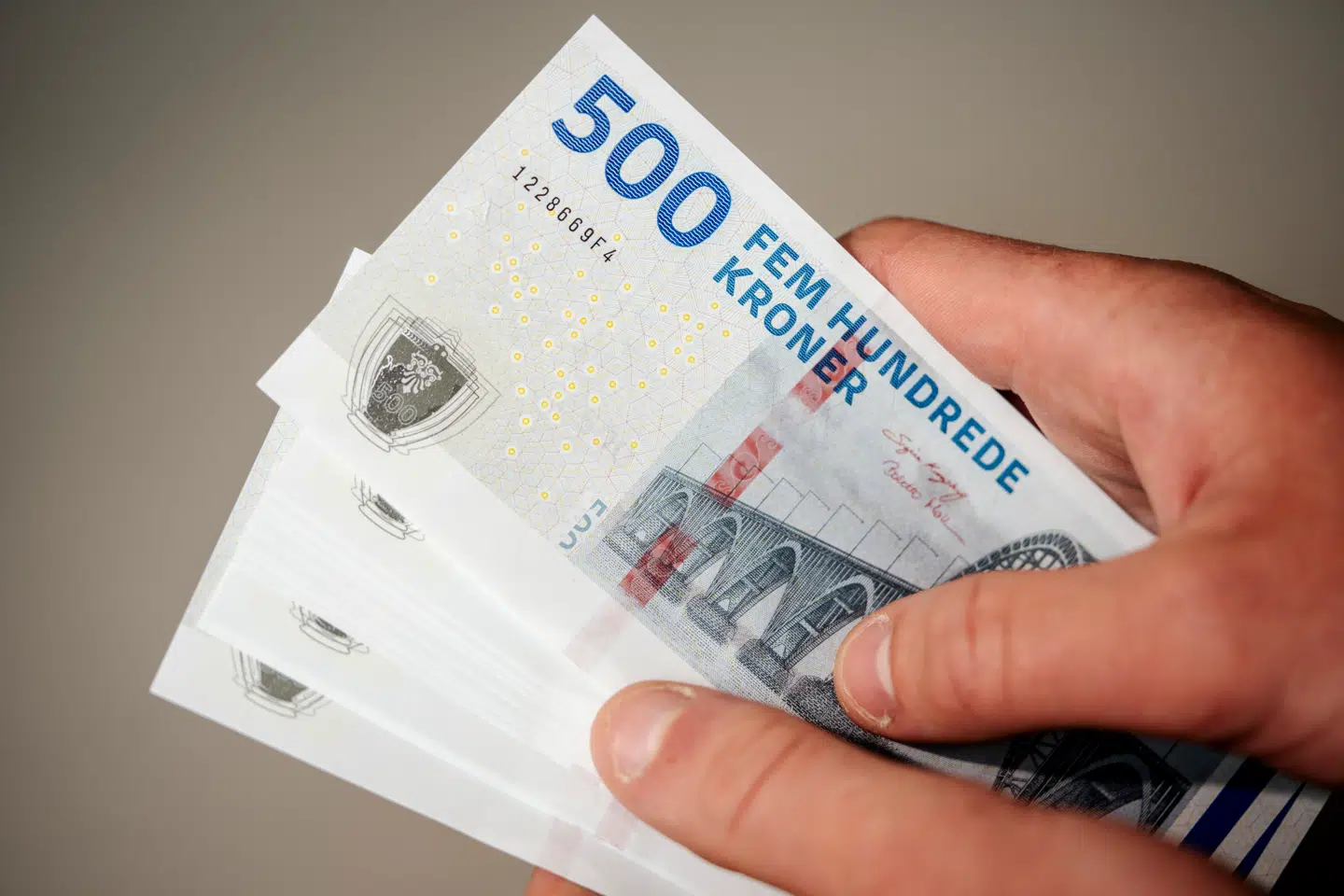 Har du lånt penge ud til familie eller venner? Forældelsesreglerne afgør, om du stadig kan kræve dem tilbage efter flere år.