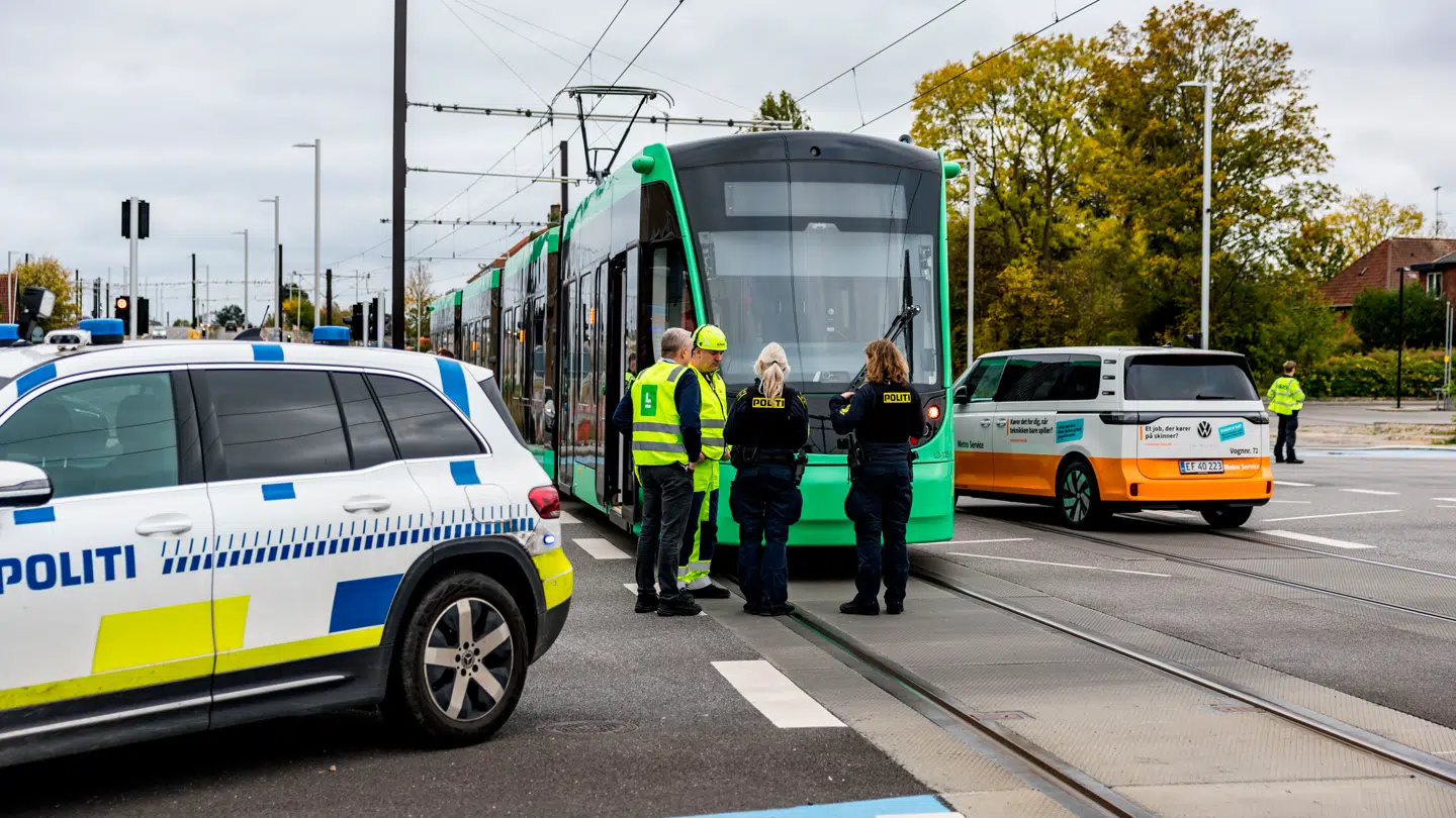 En mand er afgået ved døden efter en ulykke med Letbanen i Glostrup.