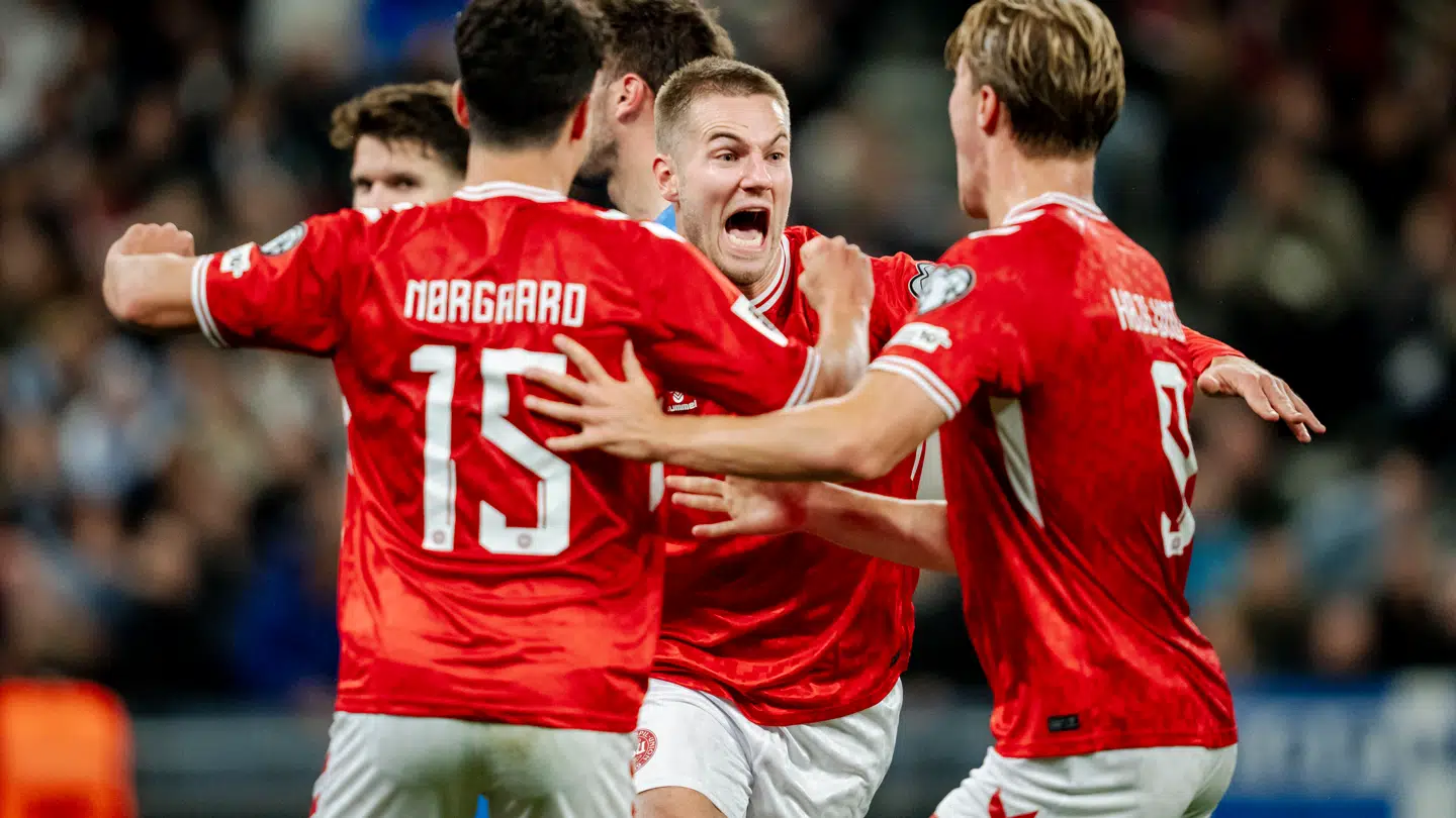 Danmarks Joachim Andersen jubler efter at have scoret til 2-0 under VM-kvalifikationskampen mellem Danmark og Grækenland i Parken i København søndag den 12. oktober 2025.. (Foto: Mads Claus Rasmussen/Ritzau Scanpix)
