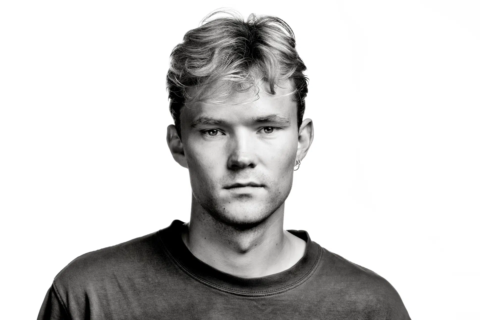 Anne-Grethe Bjarup Riis: 'Jeg er pivsingle' – men foråret spirer — image 5