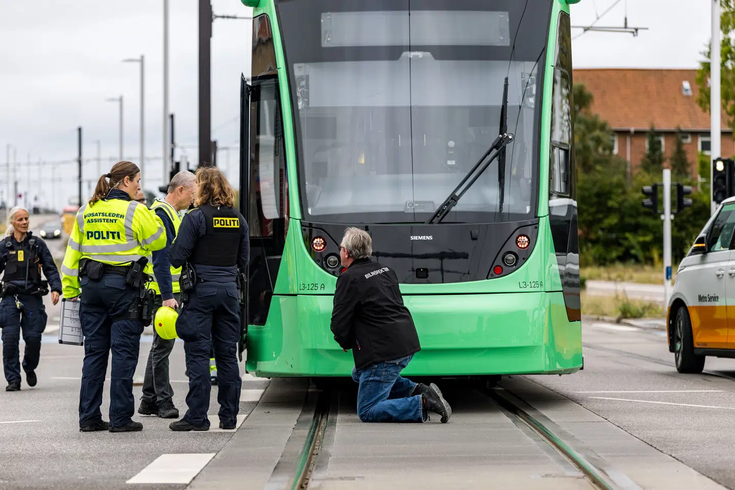 Der kan ikke drages konklusioner om årsagen til dødelig ulykke med letbane i Glostrup endnu, oplyser politiet mandag. Lørdag mistede en 59-årig cyklist livet i en ulykke med letbanen.
