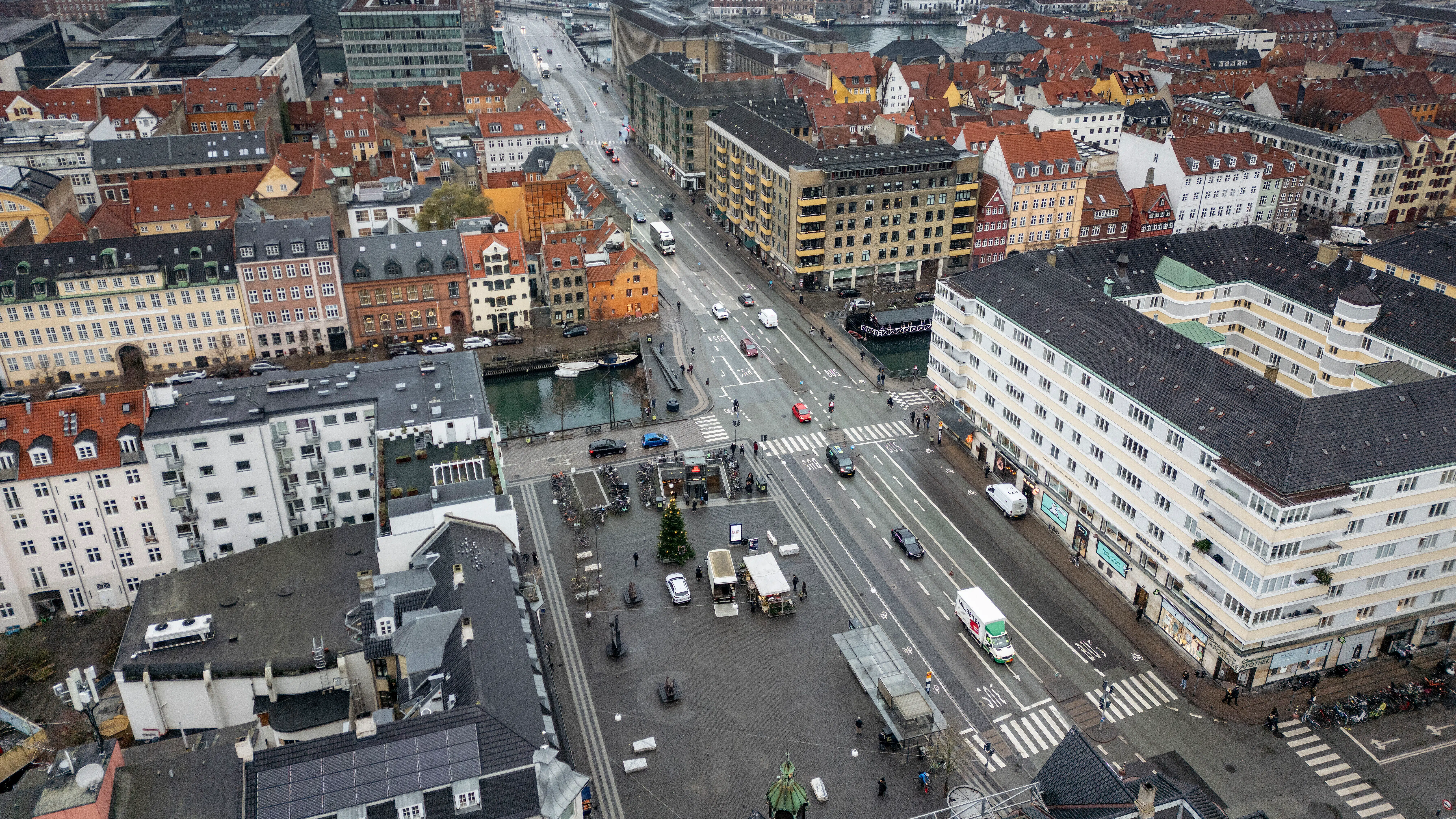 Torv i København lagt ned: Vælter i politisager