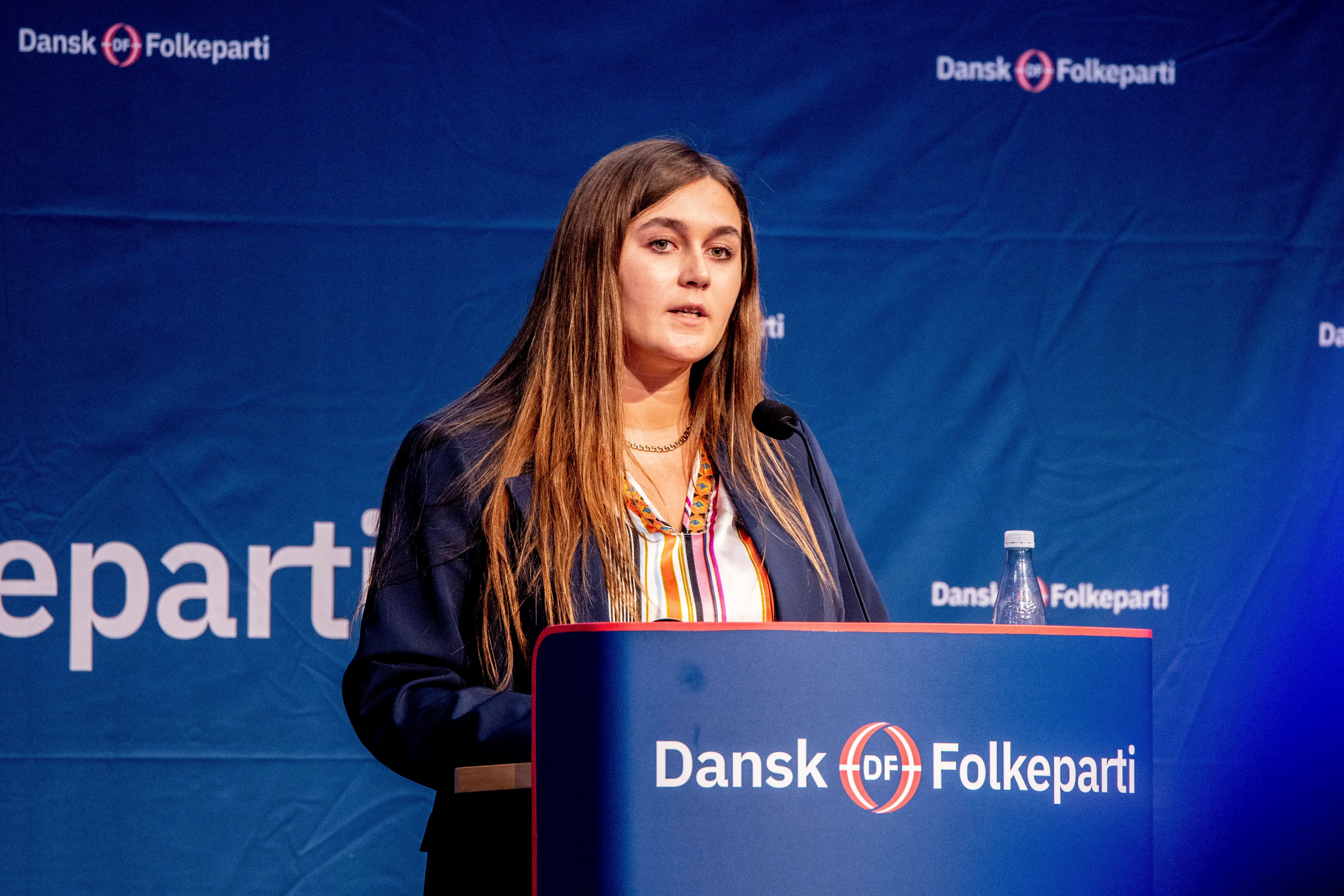 Signe Vedersø Keldorff så bilen bag sig. Så pressede den hende ud i vejkanten: »Fuck Dansk Folkeparti og fucking racist«