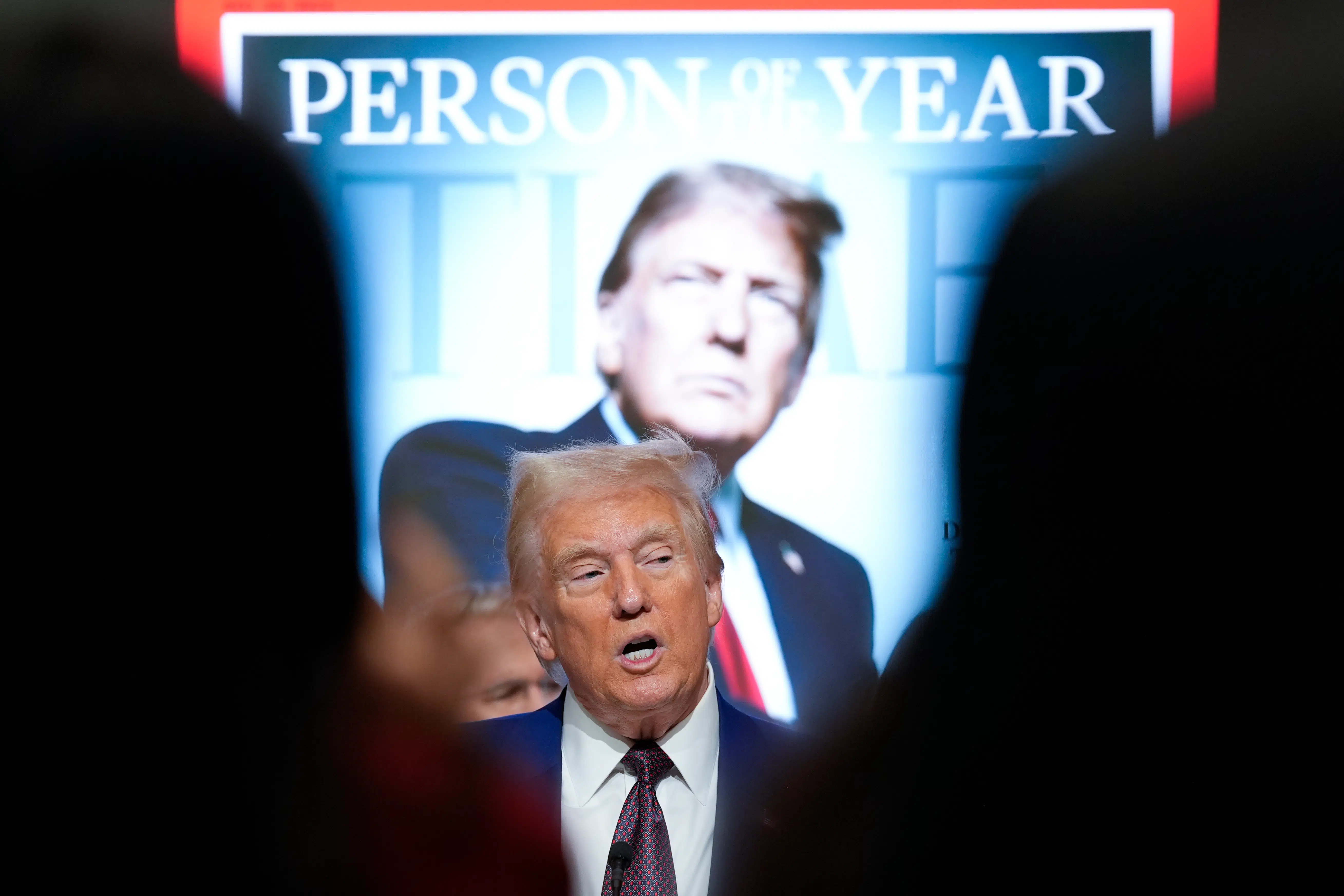 Trump raser over forside: Anklager magasin for at fjerne hans hår