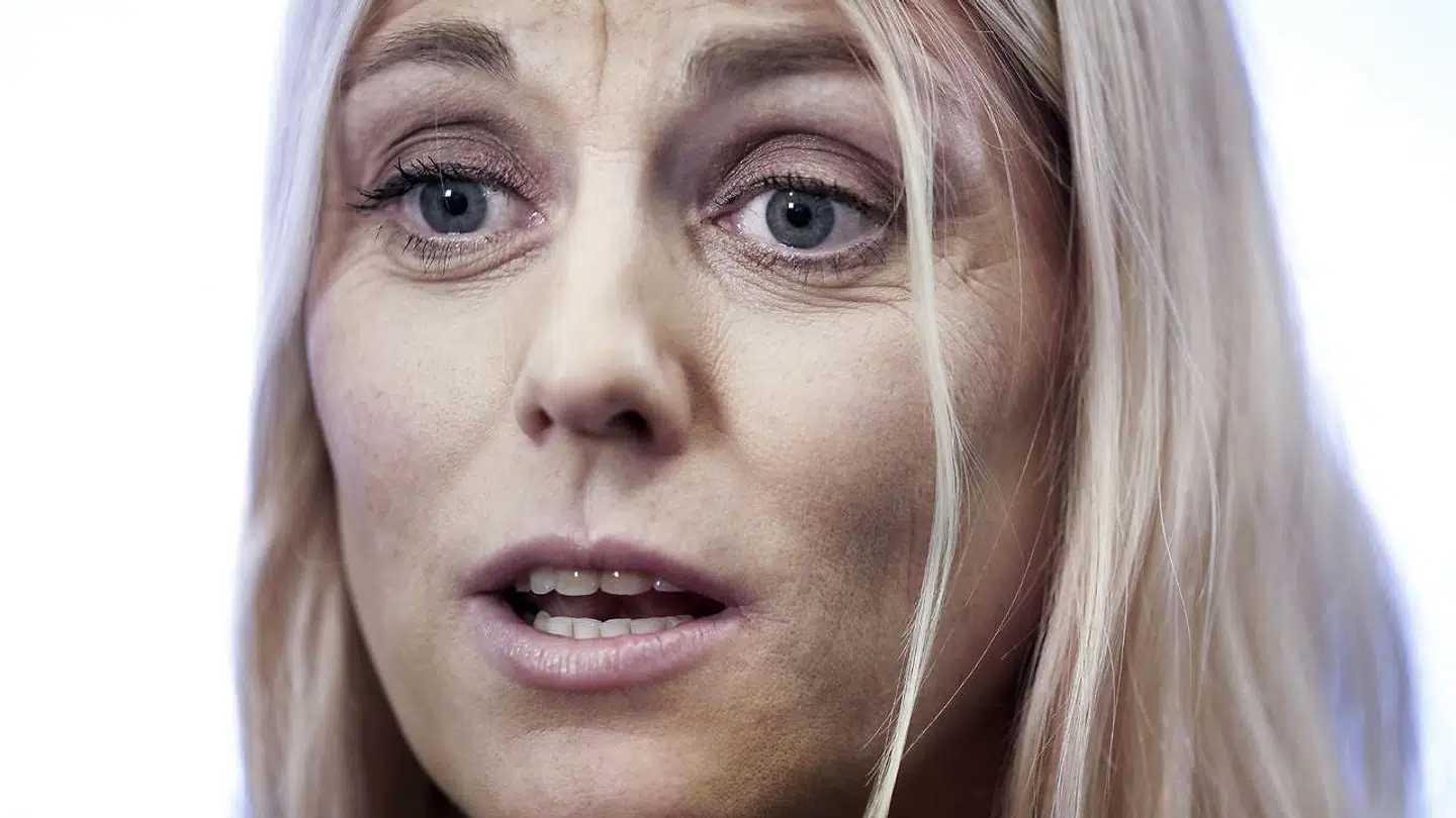 Forsvarsminister Trine Bramsen holder pressemøde om den verserende sag om manglende kontrol og svindel i Forsvarsministeriet Ejendomsstyrelse i København tirsdag den 10. december 2019. (Foto: Liselotte Sabroe/Ritzau Scanpix)