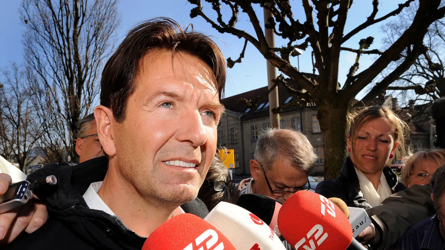 Erik Damgaard har solgt aktiemajoriteten af sin it-virksomhed, men fortsætter som direktør.