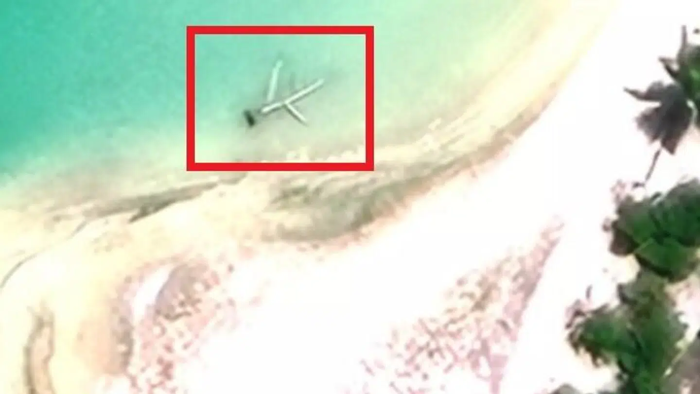 Det er denne genstand, som et forskerhold nu skal kigge nærmere på – og som måske kan løfte sløret for, hvad der skete med luftpioneren Amelia Earhart for 88 år siden.