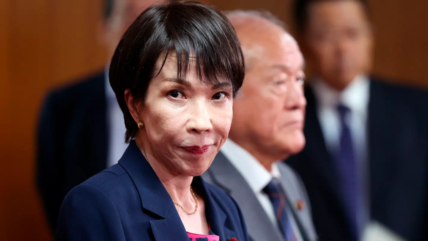 Tegningerne til en ny japansk regering står ikke krystalklare lige nu for Sanae Takaichi.