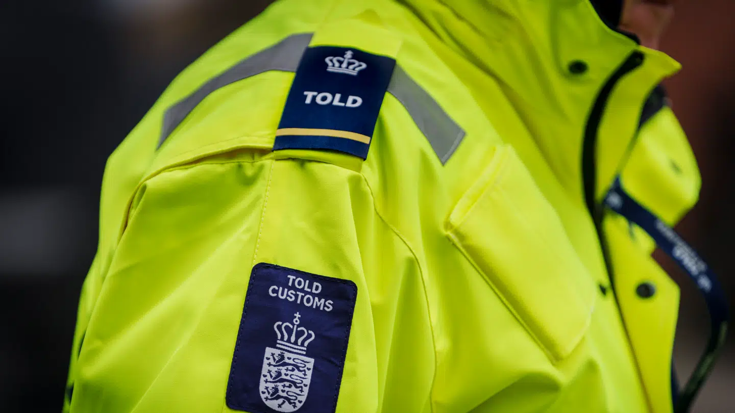 Efterkontrollen betyder, at Toldstyrelsen følger op på virksomhedernes toldangivelser, efter at varer er importeret eller eksporteret.