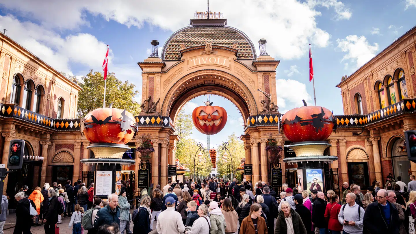 Flere danskere dyrker den amerikanske tradition i forlystelsesparker.