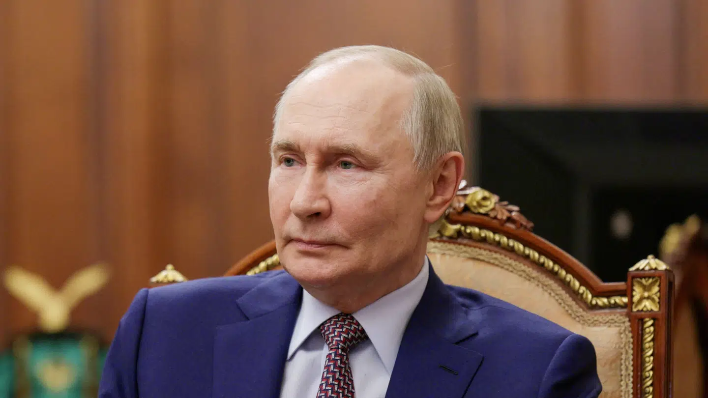 USA forsøger at presse den russiske præsident til fredsforhandlinger i Ukraine.