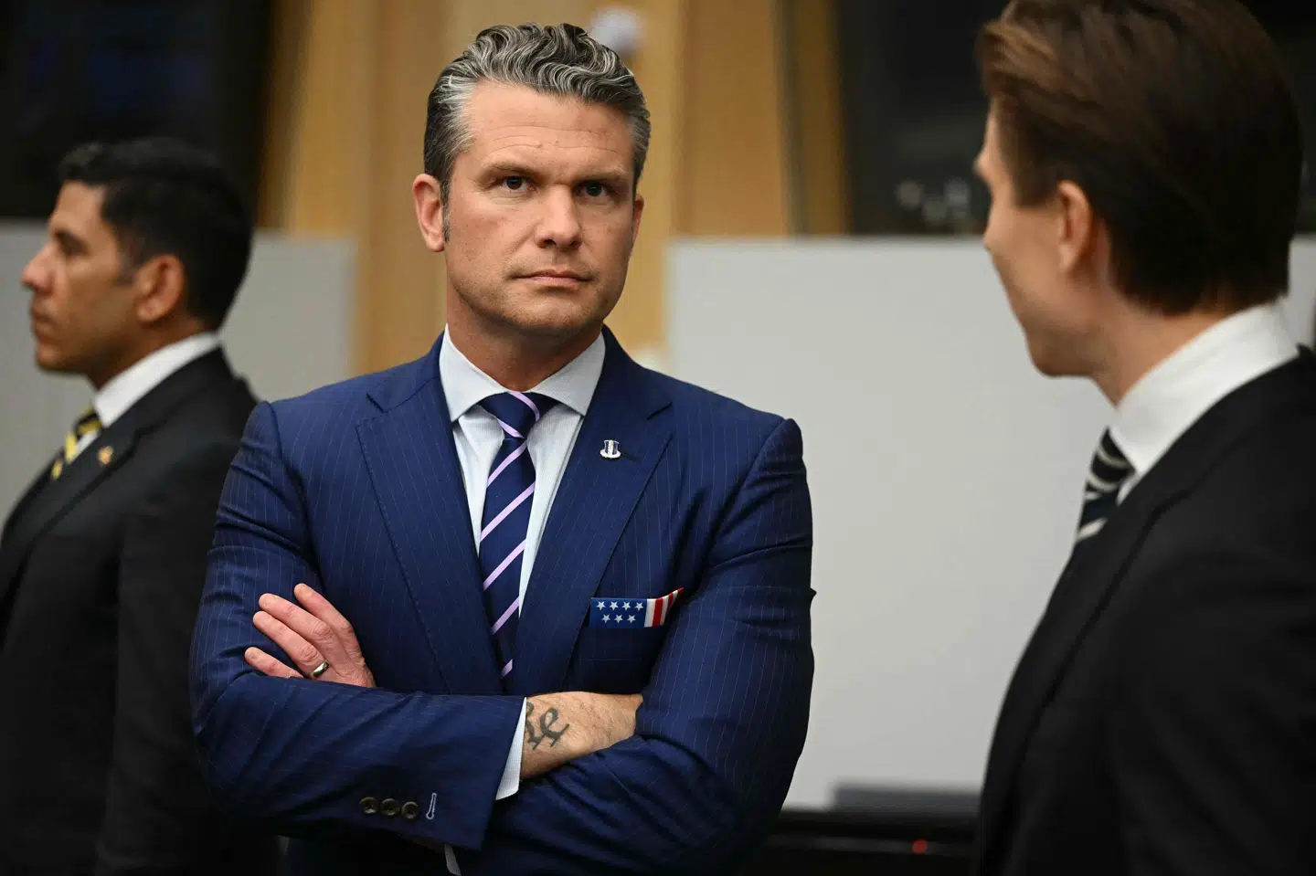 USA's forsvarsminister, Pete Hegseth, var på vej hjem fra et Nato-møde onsdag, da hans fly blev nødsaget til at nødlande.