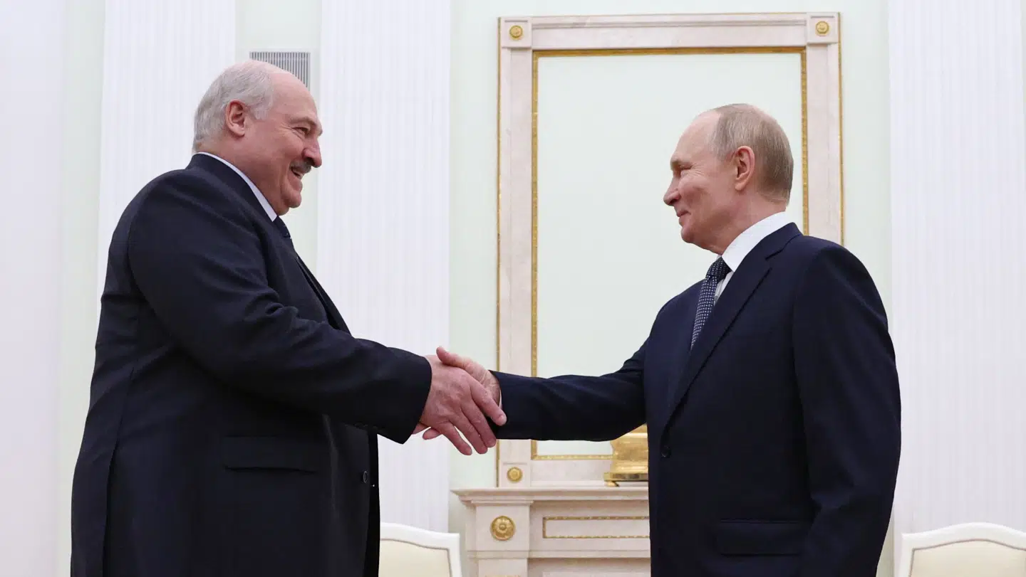 Belarus' leder har i mange år haft et nært forhold til den russiske præsident.