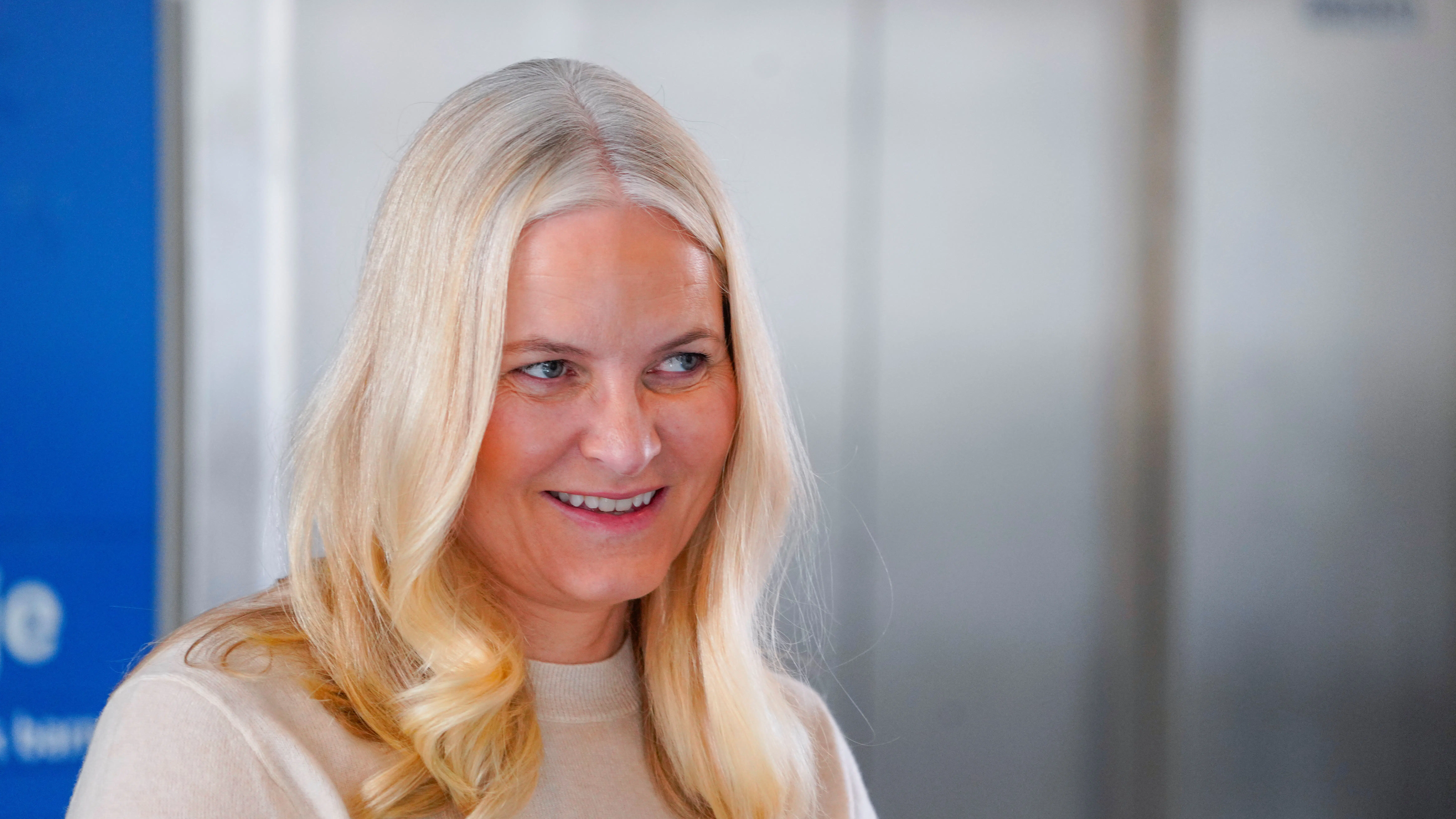 Mette-Marit dukker op midt i behandling af alvorlig sygdom