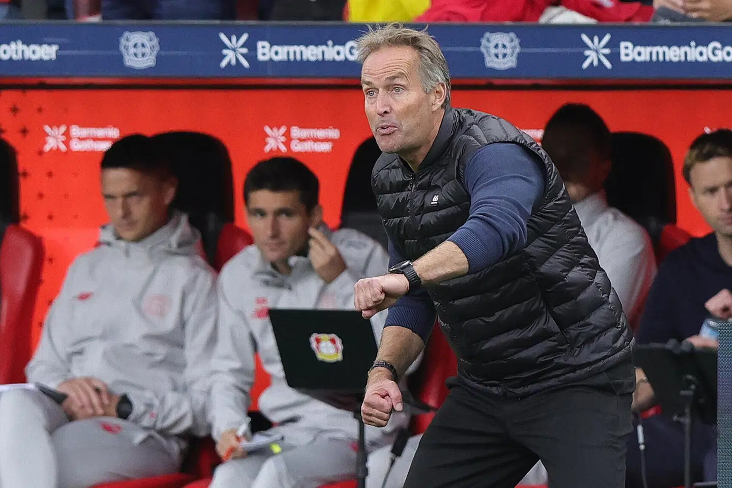 Kasper Hjulmand har fået hentet ti point i sine første fire Bundesliga-kampe som Leverkusen-træner.