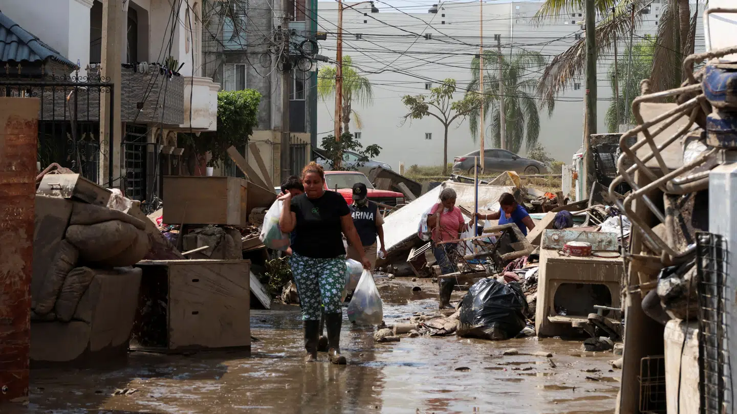 72 personer har mistet livet grundet det voldsomme vejr i Mexico - her billede fra Poza Rica, Mexico.