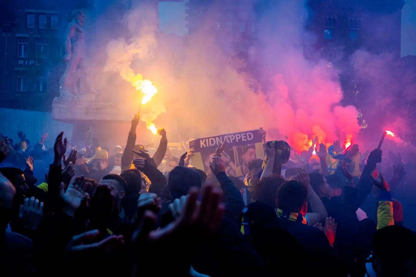 Maccabi Tel Aviv har gennemsnitligt en kvart million tilskuere på hjemmebane på en sæson. De må dog blive hjemme, når klubben skal spille på udebane i England i november, ser det ud til.