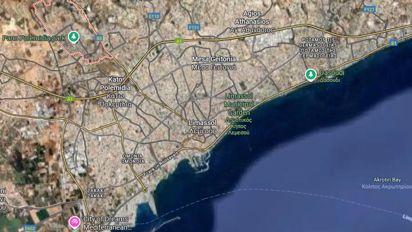 Det var her i den cypriotiske by Limassol, at Stavros Demosthenous blev skudt og dræbt. Han blev 49 år.