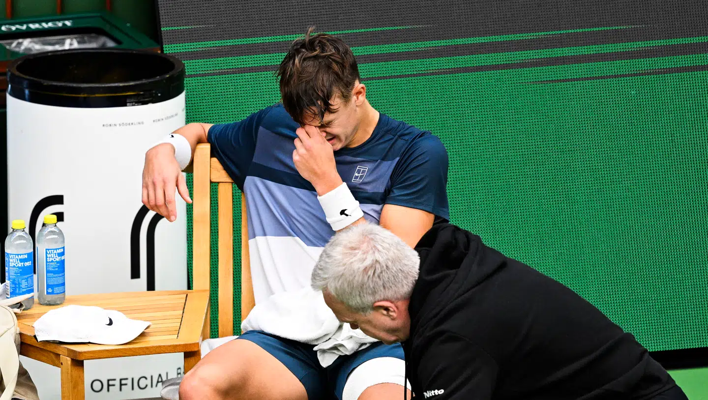 Holger Rune ramt af skrækskade.