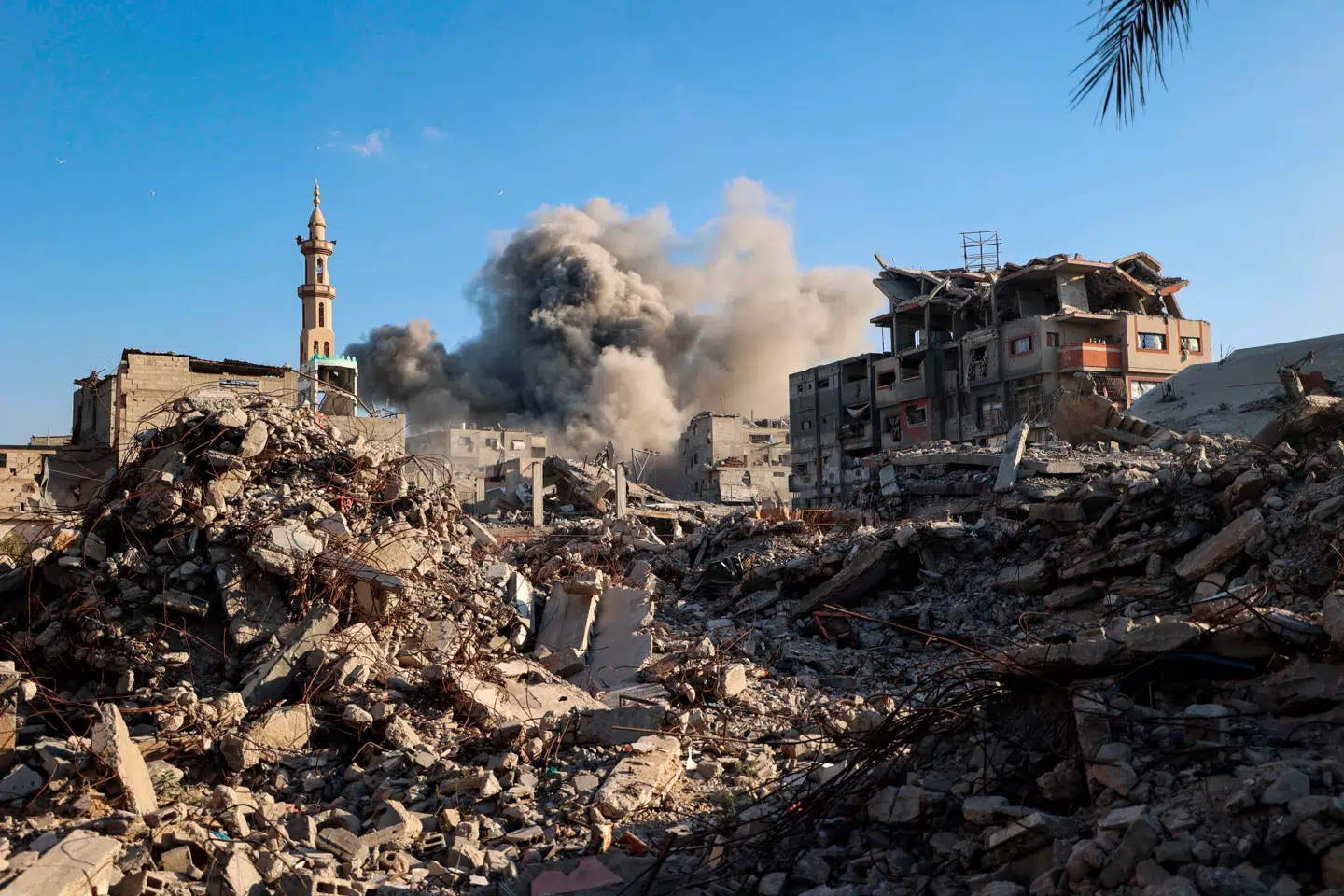 Søndag angreb Israel dele af Gazastriben, efter at to israelske soldater var blevet dræbt af Hamas-soldater.