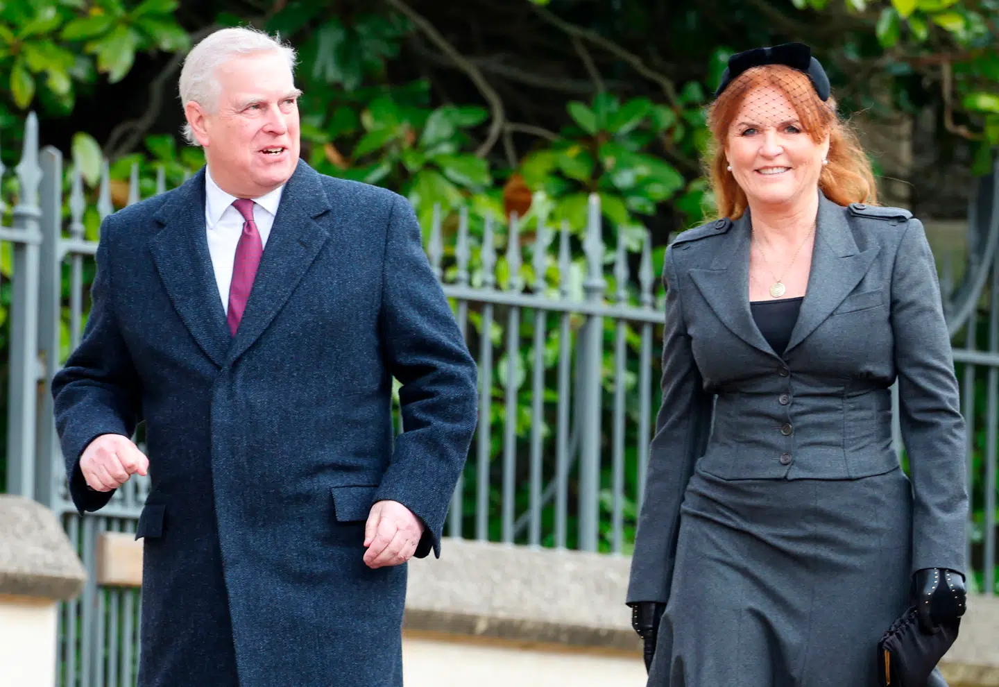 Prins Andrew og hans ekskone Sarah Ferguson mister begge deres titler som hertug og hertuginde af York.