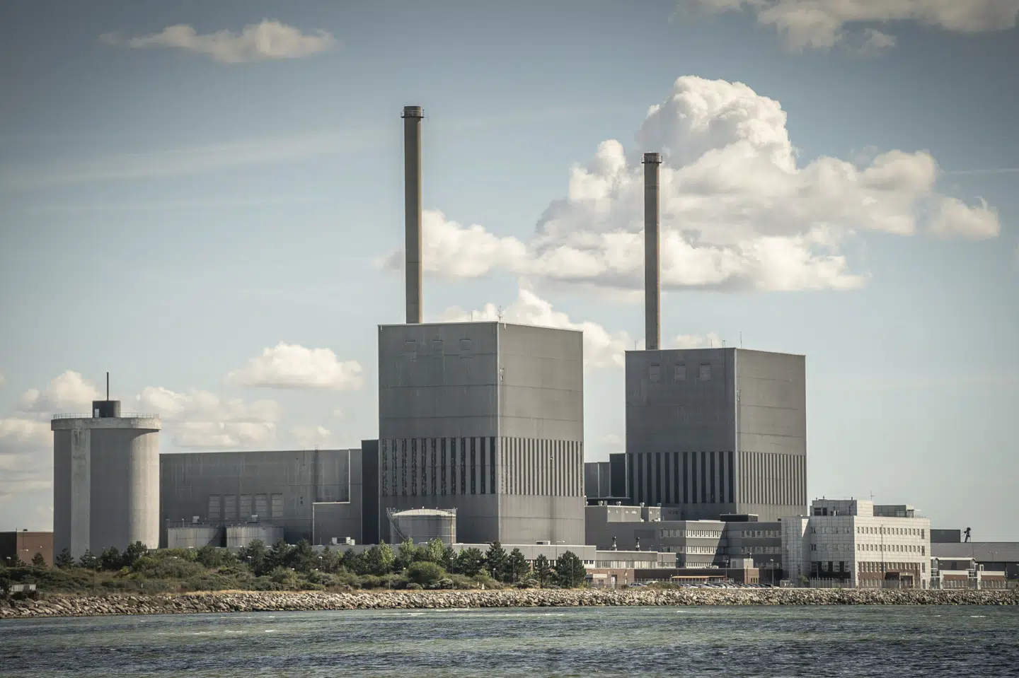 Det tidligere atomkraftværk i Barsebäck ligger tæt på Malmø i Sverige og kun 23 kilometer fra København. Nedrivningen er i gang, men lokale politikere ønsker et nyt atomkraftværk på stedet. (Arkivfoto).