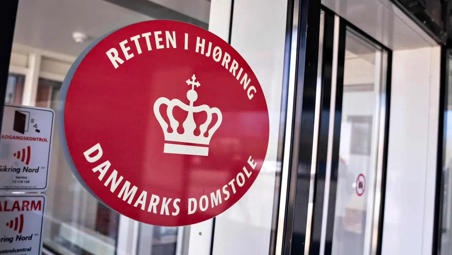 Retten i Hjørring idømte Søren Tipsmarks ekskæreste et år og ni måneders fængsel.