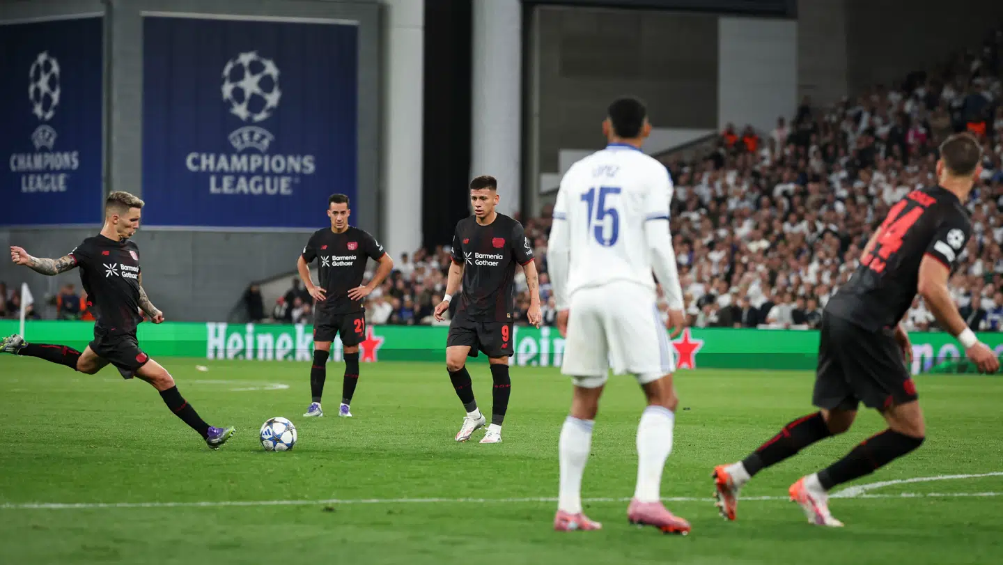 Alejandro Grimaldo udlignede på et smukt frisparksmål mod FC København.