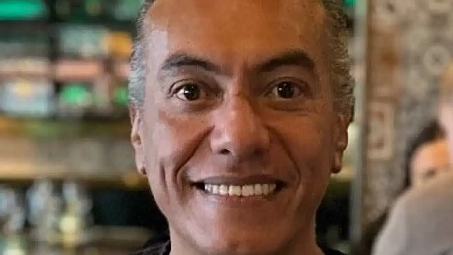 Samuel Andres Alvarado Rios er en 51 år.